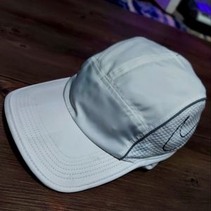 Nike 5 panel.mesh hat